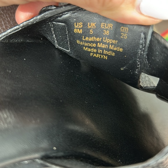 Naturalizer Leather Croc-Embossed Slides 8/38 - Picture 4 of 5